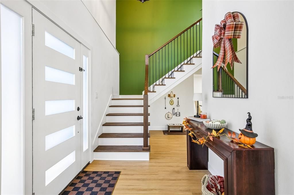 En Venta: $549,999 (3 camas, 2 baños, 1950 Pies cuadrados)
