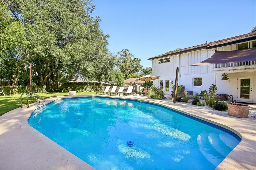 En Venta: $549,999 (3 camas, 2 baños, 1950 Pies cuadrados)