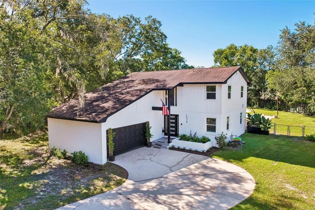 En Venta: $549,999 (3 camas, 2 baños, 1950 Pies cuadrados)