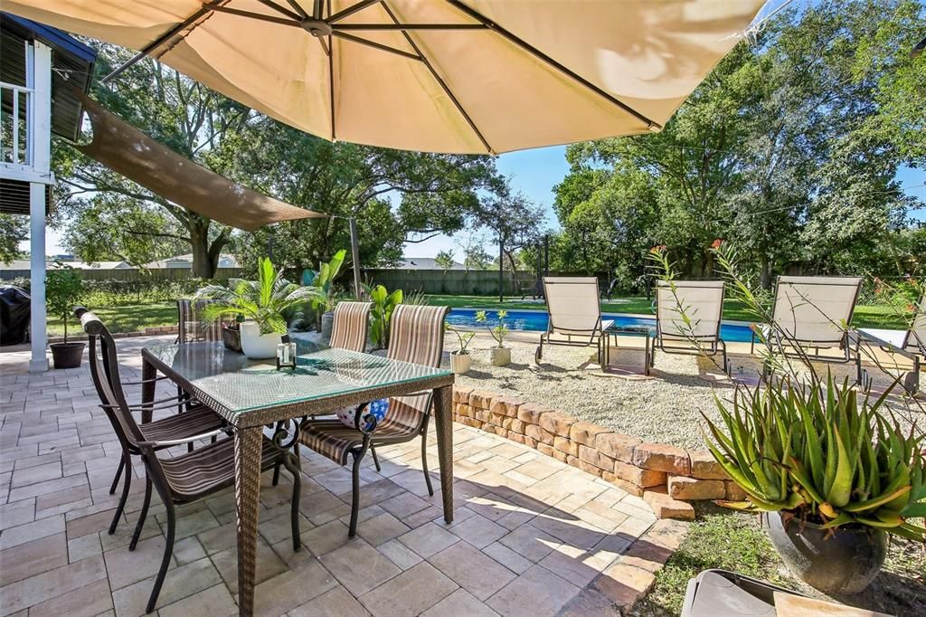 En Venta: $549,999 (3 camas, 2 baños, 1950 Pies cuadrados)