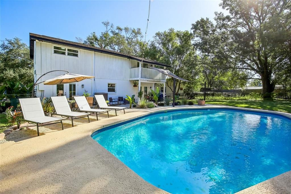 En Venta: $549,999 (3 camas, 2 baños, 1950 Pies cuadrados)