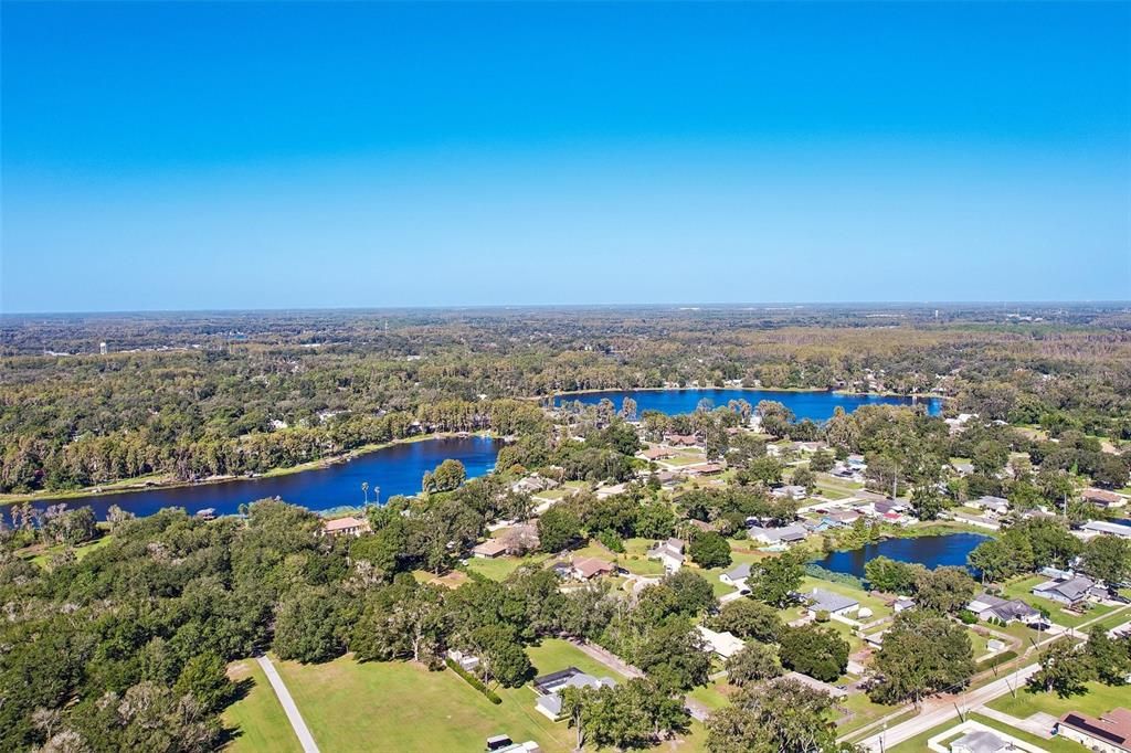 En Venta: $549,999 (3 camas, 2 baños, 1950 Pies cuadrados)