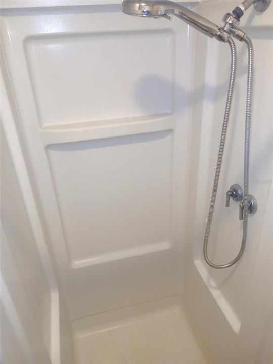 В аренду: $2,350 (3 спален, 2 ванн, 1058 Квадратных фут)