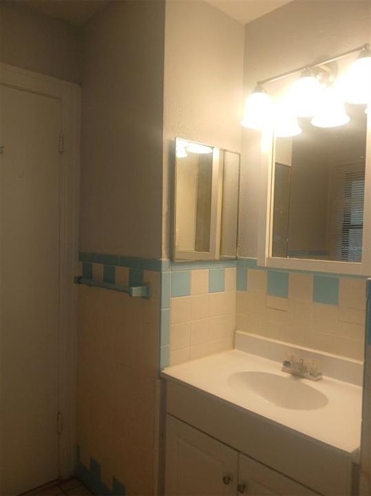 В аренду: $2,350 (3 спален, 2 ванн, 1058 Квадратных фут)