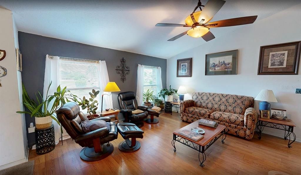 For Sale: $315,000 (3 beds, 2 baths, 1448 Square Feet)