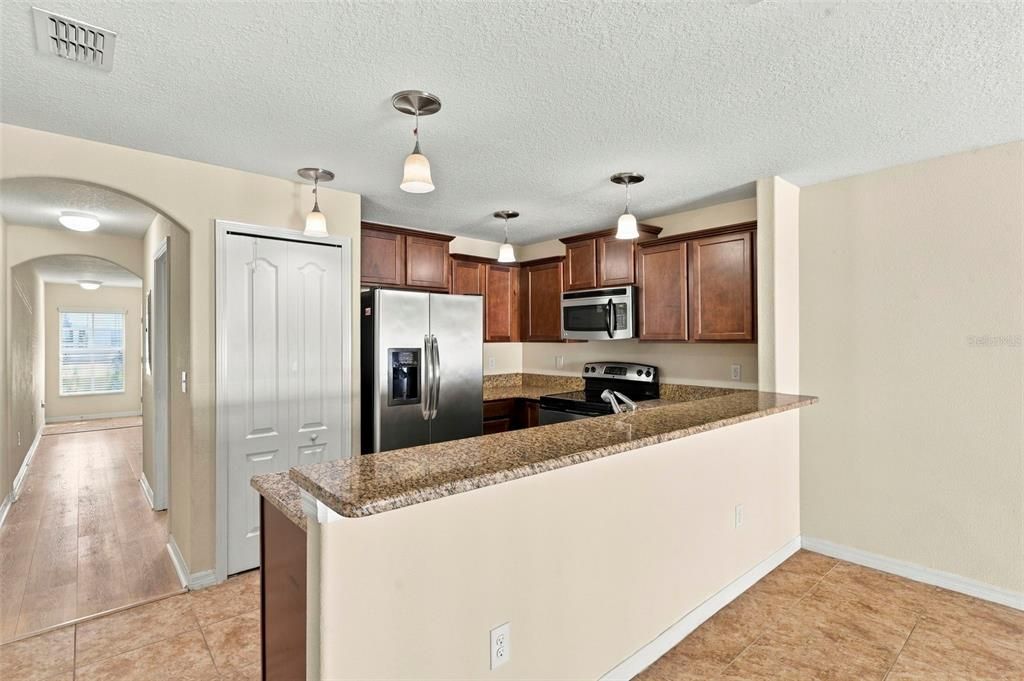 En Venta: $229,900 (2 camas, 2 baños, 1501 Pies cuadrados)
