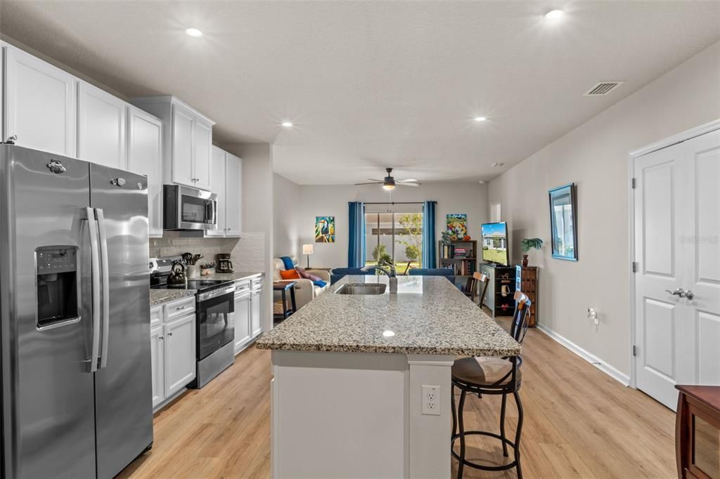 En Venta: $278,000 (3 camas, 2 baños, 1496 Pies cuadrados)