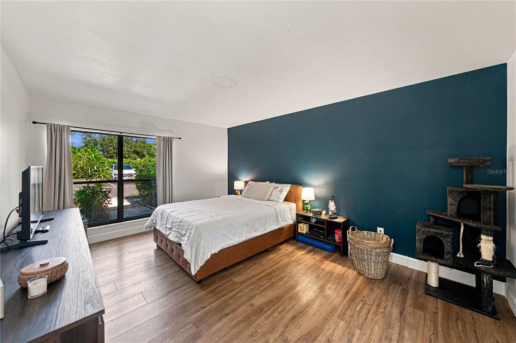 En Venta: $229,900 (3 camas, 2 baños, 1374 Pies cuadrados)