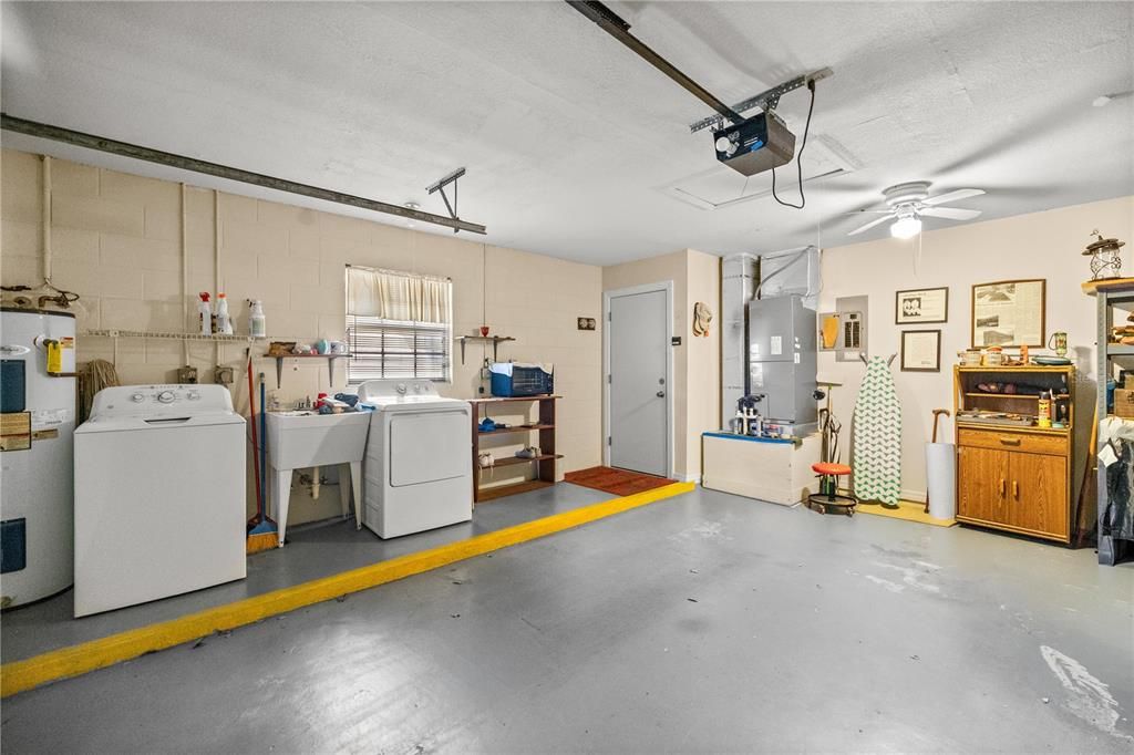 На продажу: $135,000 (2 спален, 2 ванн, 1066 Квадратных фут)