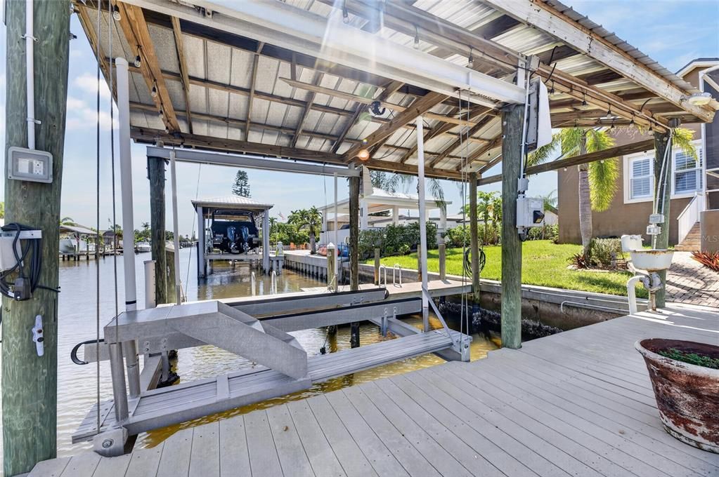 En Venta: $1,149,000 (4 camas, 2 baños, 2565 Pies cuadrados)