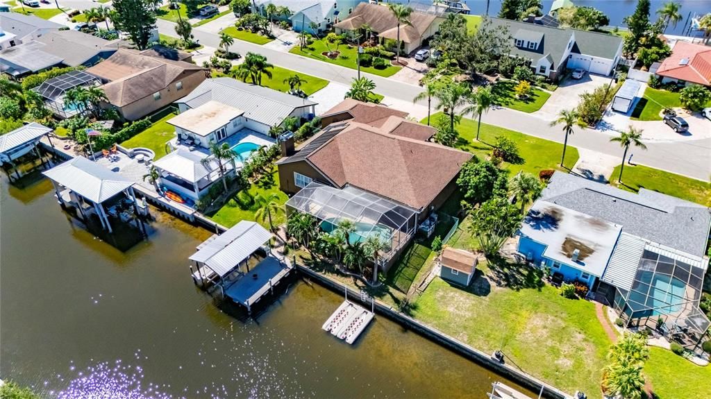 En Venta: $1,149,000 (4 camas, 2 baños, 2565 Pies cuadrados)