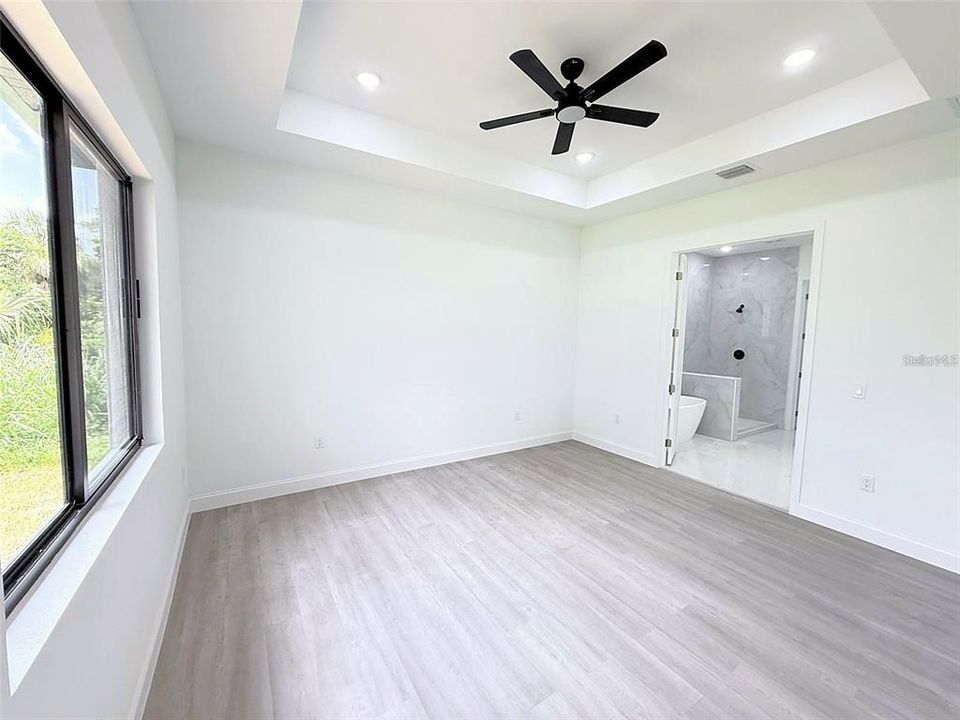 For Rent: $2,400 (4 beds, 3 baths, 2158 Square Feet)