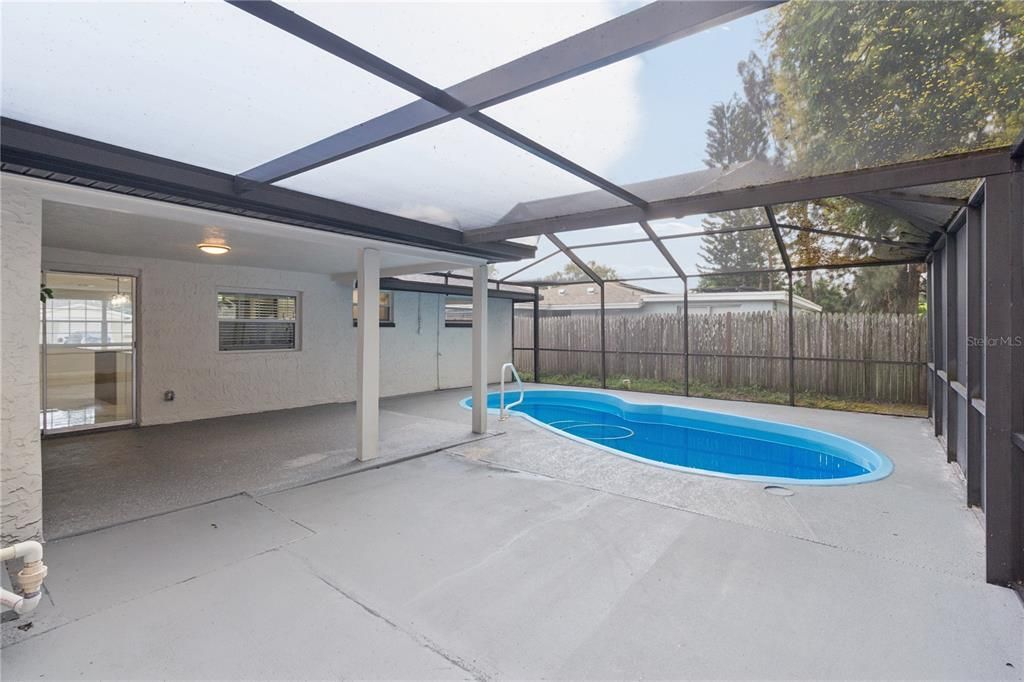 En Venta: $325,000 (4 camas, 2 baños, 1451 Pies cuadrados)