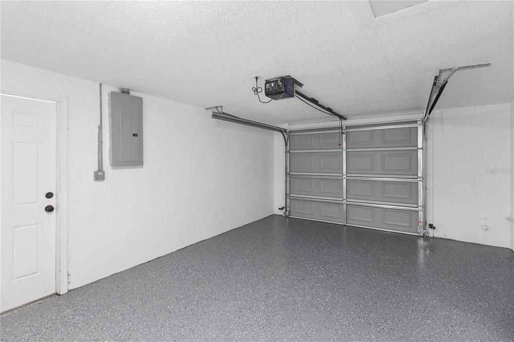 En Venta: $325,000 (4 camas, 2 baños, 1451 Pies cuadrados)