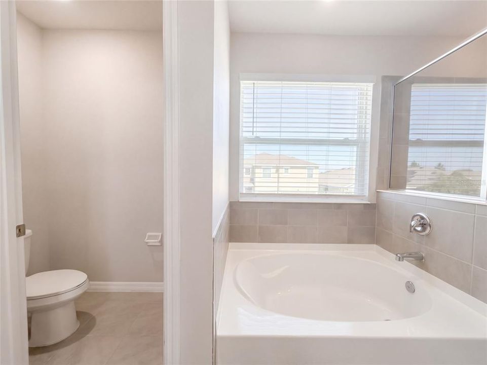 En Venta: $490,000 (4 camas, 4 baños, 3878 Pies cuadrados)