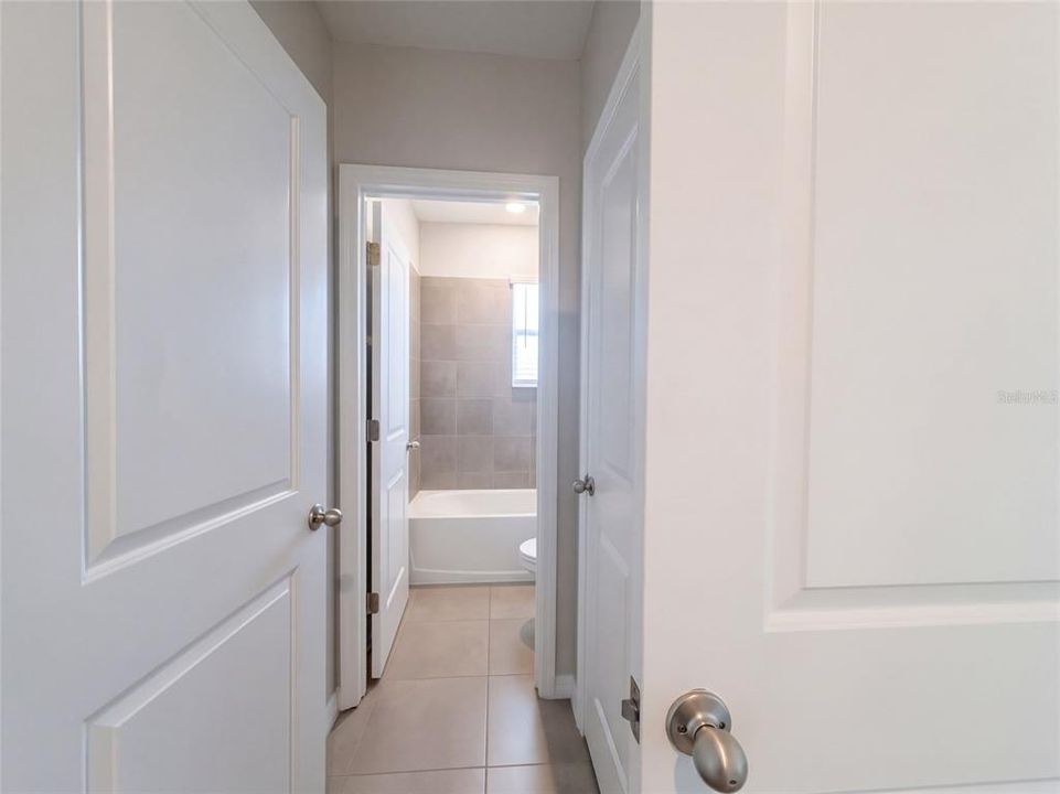 En Venta: $490,000 (4 camas, 4 baños, 3878 Pies cuadrados)