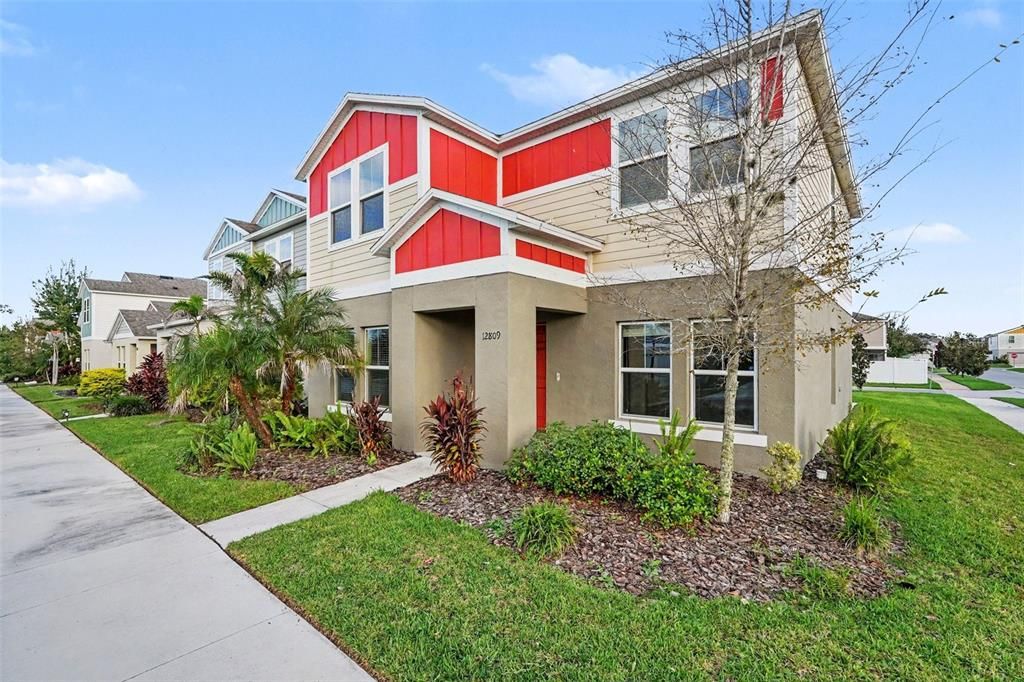 For Sale: $359,900 (5 beds, 3 baths, 2466 Square Feet)