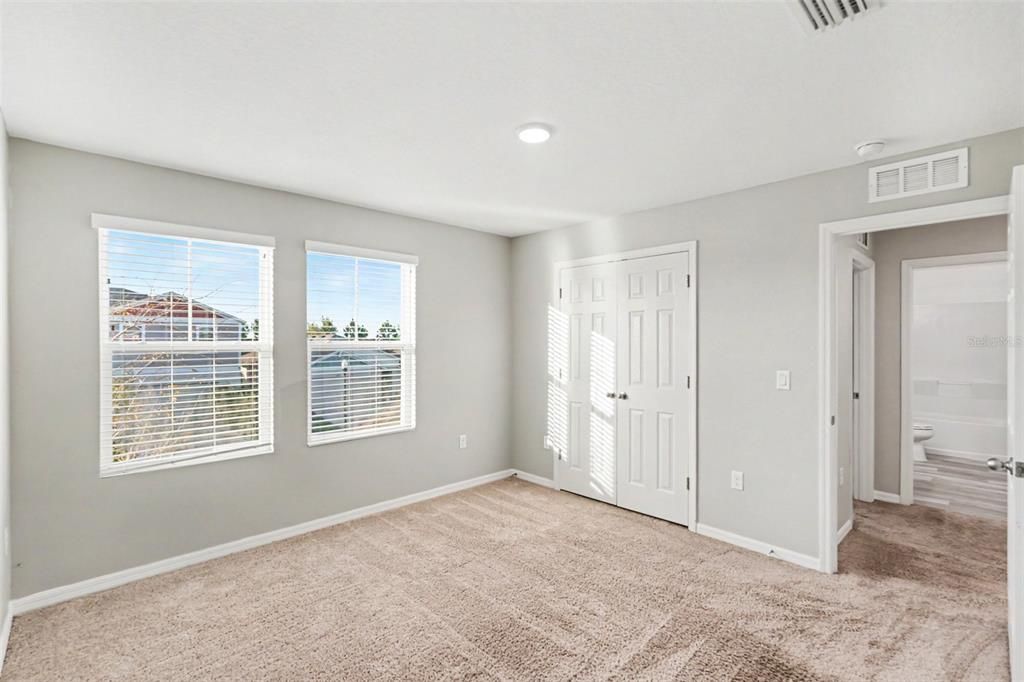 For Sale: $359,900 (5 beds, 3 baths, 2466 Square Feet)
