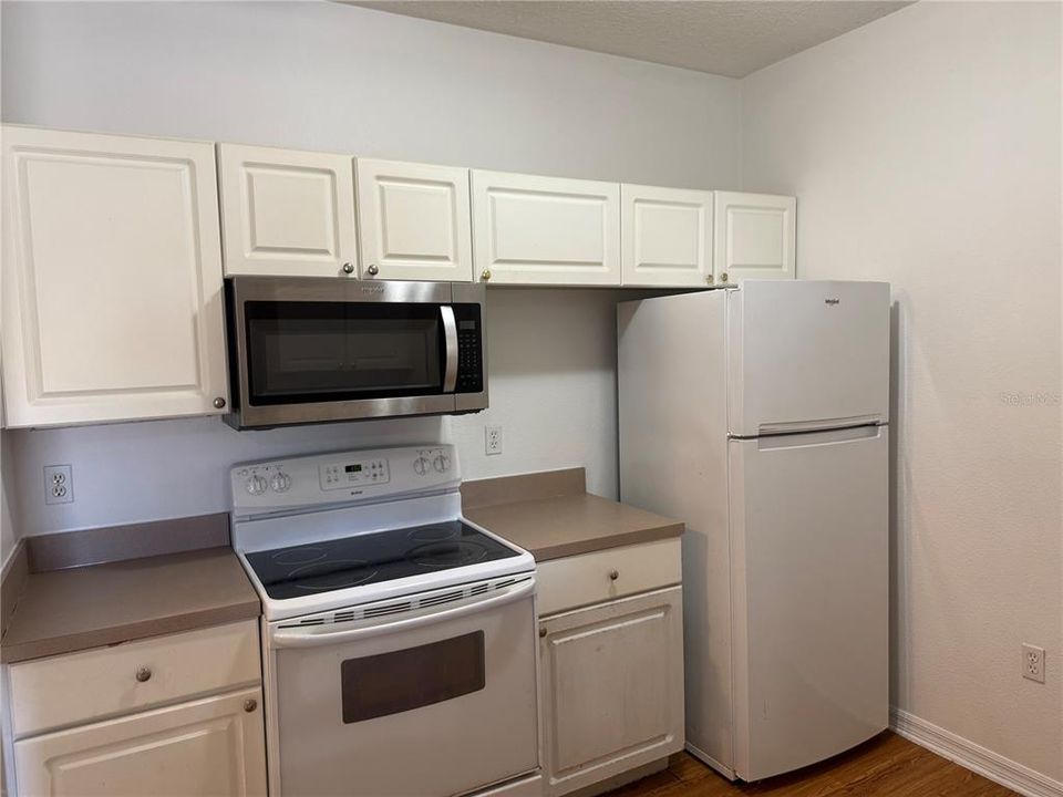 For Rent: $1,395 (1 beds, 1 baths, 786 Square Feet)
