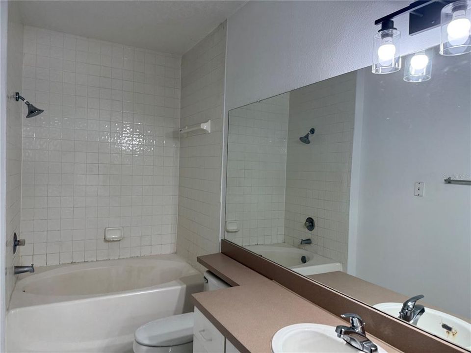 For Rent: $1,395 (1 beds, 1 baths, 786 Square Feet)