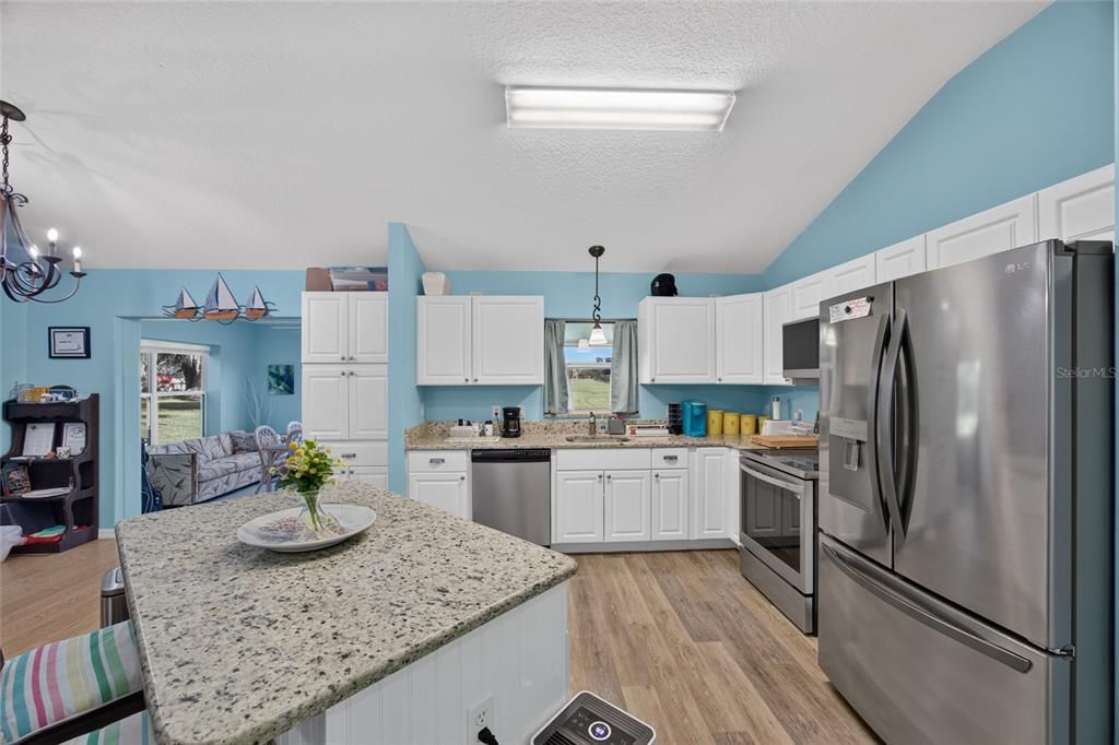 For Sale: $526,000 (3 beds, 2 baths, 1619 Square Feet)