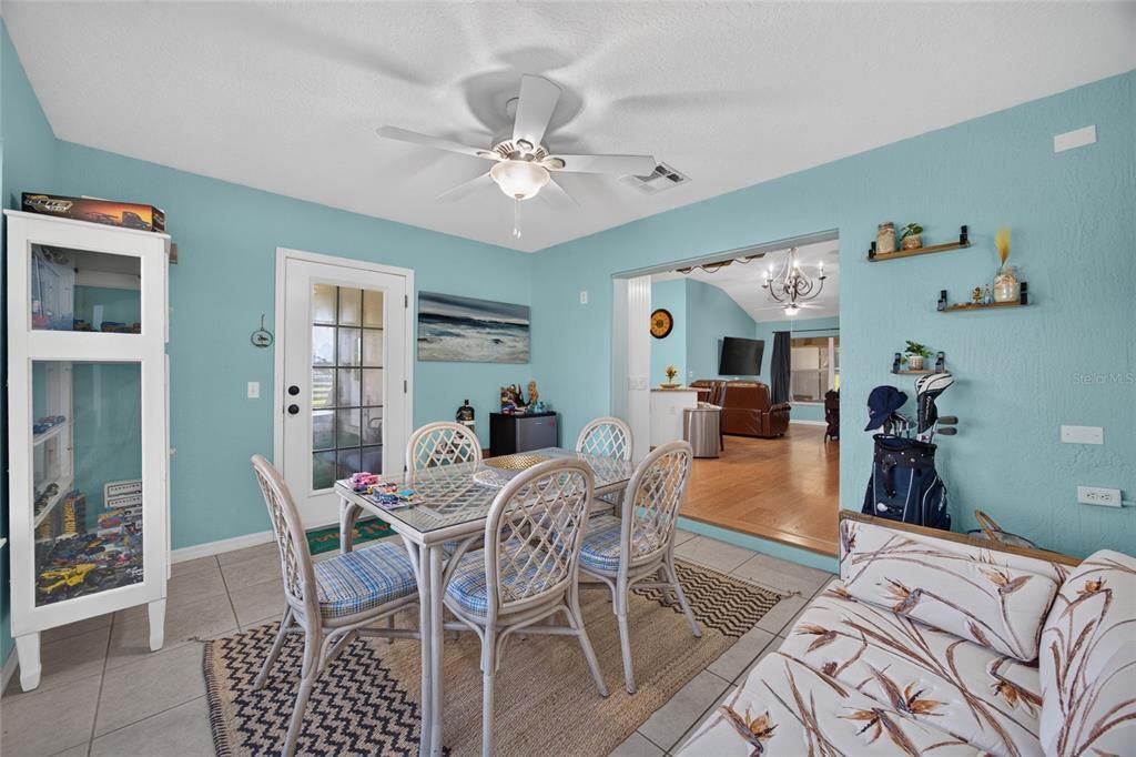 For Sale: $526,000 (3 beds, 2 baths, 1619 Square Feet)