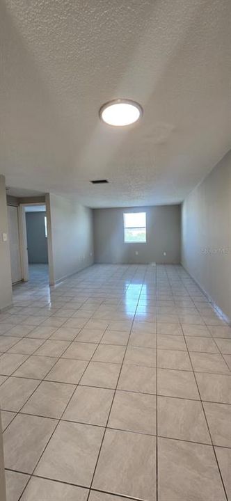 В аренду: $1,350 (2 спален, 1 ванн, 792 Квадратных фут)