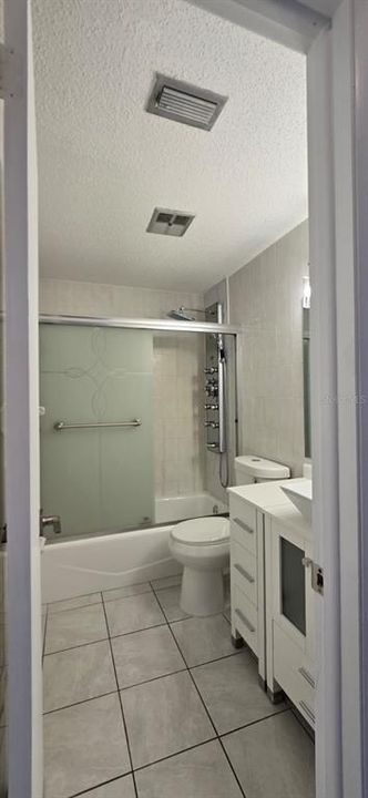 В аренду: $1,350 (2 спален, 1 ванн, 792 Квадратных фут)