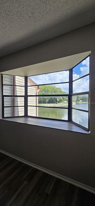 В аренду: $1,350 (2 спален, 1 ванн, 1008 Квадратных фут)