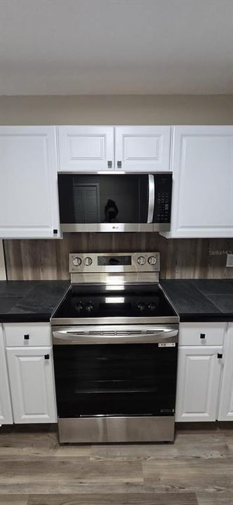 В аренду: $1,350 (2 спален, 1 ванн, 1008 Квадратных фут)