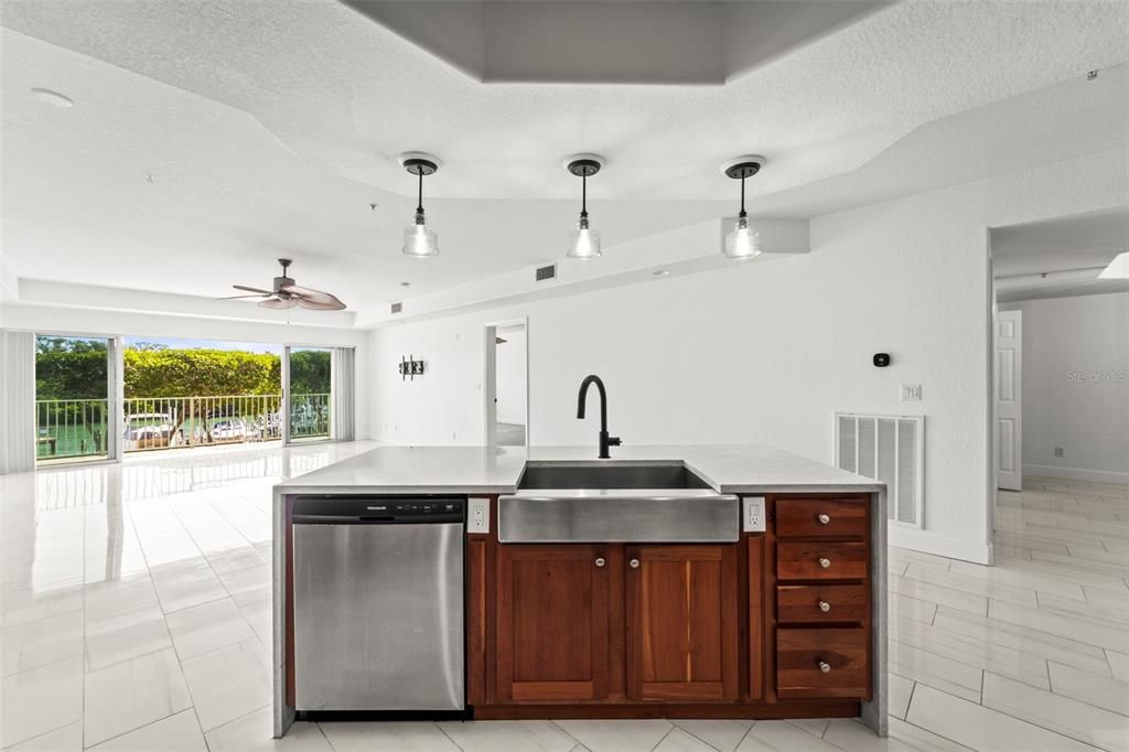 For Rent: $6,500 (3 beds, 3 baths, 2510 Square Feet)