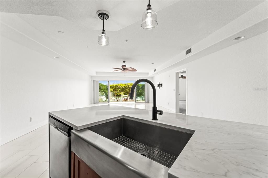 For Rent: $6,500 (3 beds, 3 baths, 2510 Square Feet)