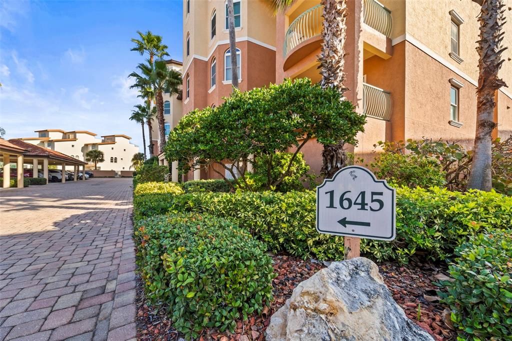 For Rent: $6,500 (3 beds, 3 baths, 2510 Square Feet)