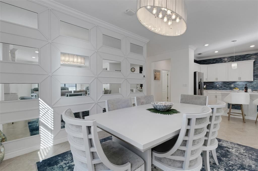 En Venta: $650,000 (4 camas, 3 baños, 2025 Pies cuadrados)