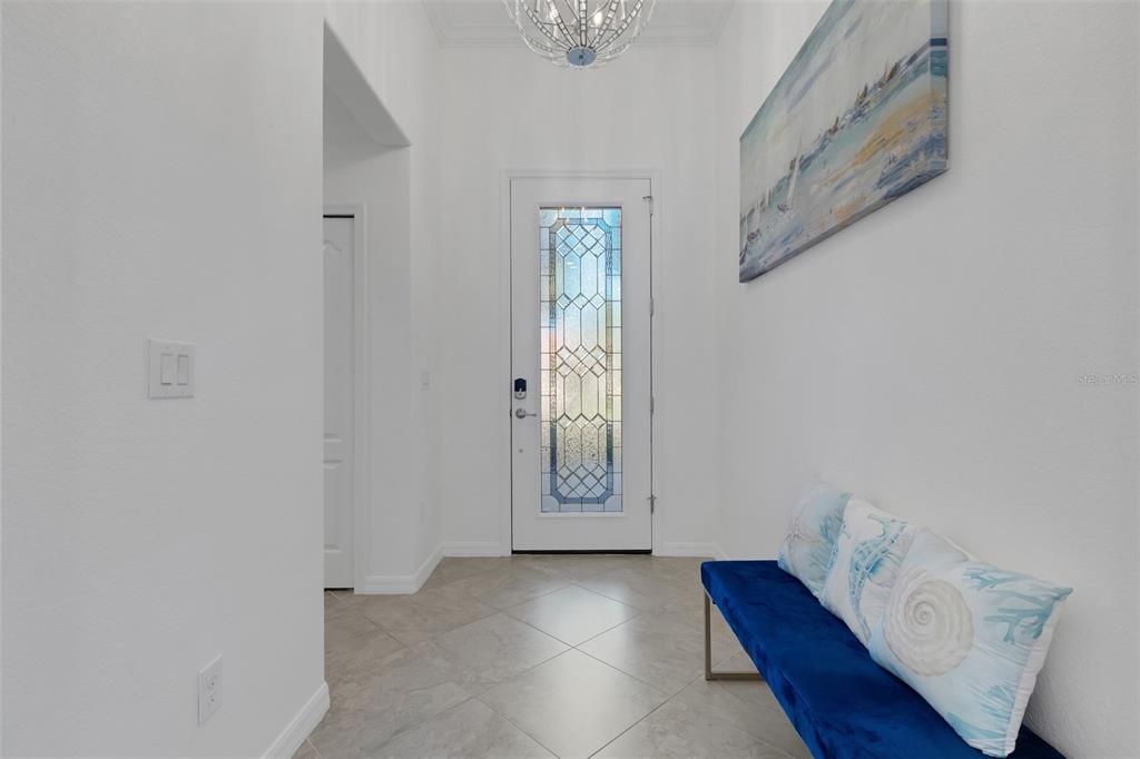 En Venta: $650,000 (4 camas, 3 baños, 2025 Pies cuadrados)