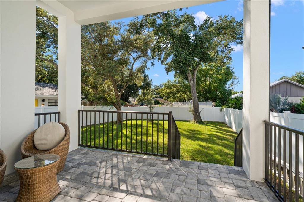 For Sale: $1,395,000 (5 beds, 4 baths, 3000 Square Feet)