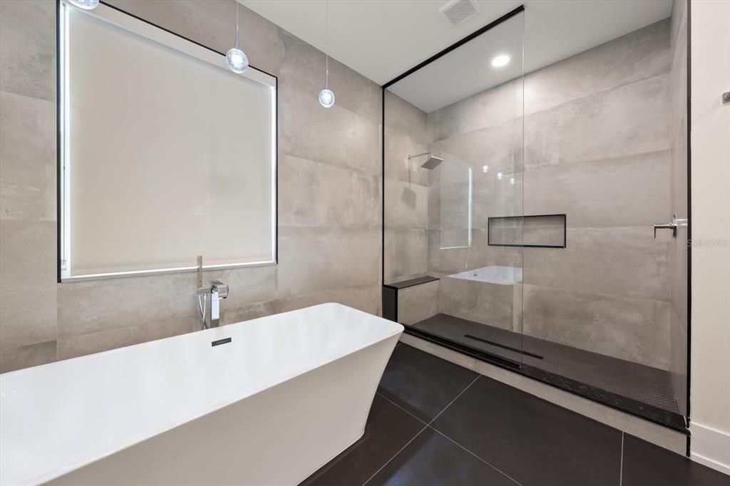 For Sale: $1,395,000 (5 beds, 4 baths, 3000 Square Feet)