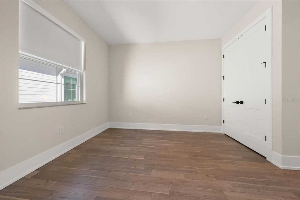 For Sale: $1,395,000 (5 beds, 4 baths, 3000 Square Feet)