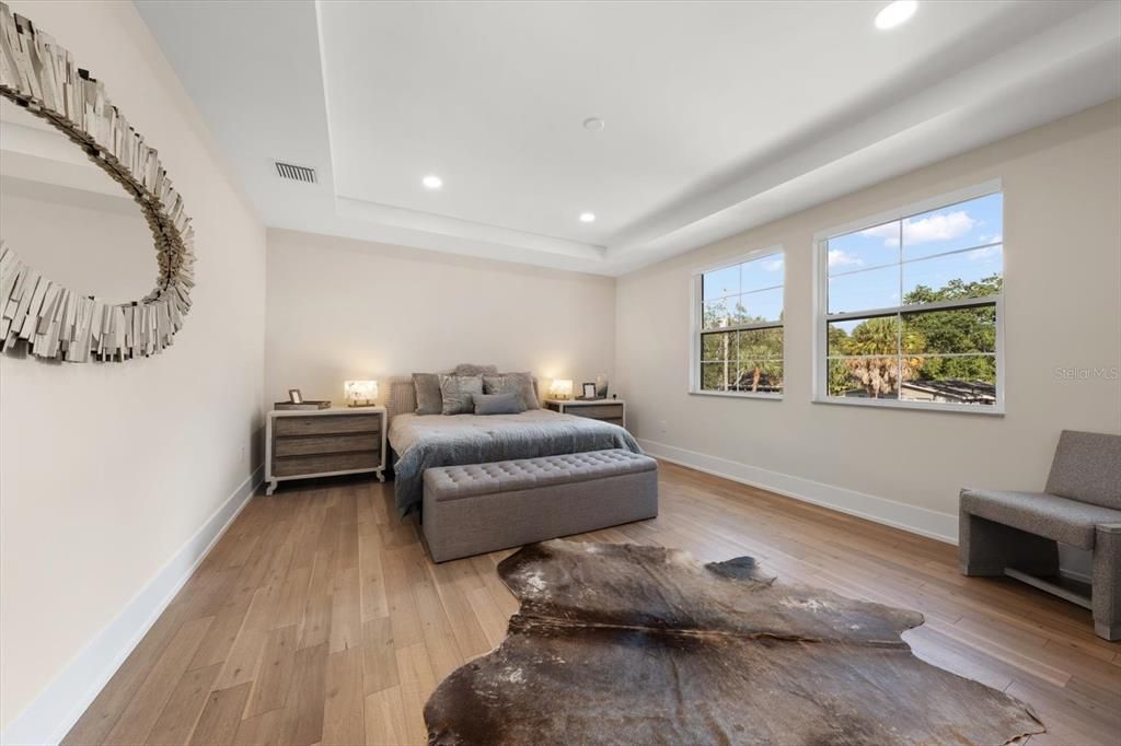 For Sale: $1,395,000 (5 beds, 4 baths, 3000 Square Feet)