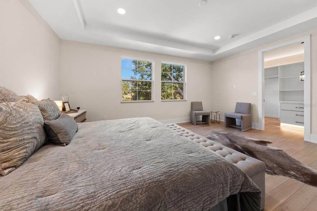For Sale: $1,395,000 (5 beds, 4 baths, 3000 Square Feet)