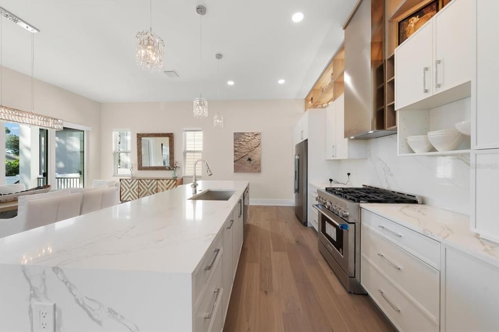 For Sale: $1,395,000 (5 beds, 4 baths, 3000 Square Feet)