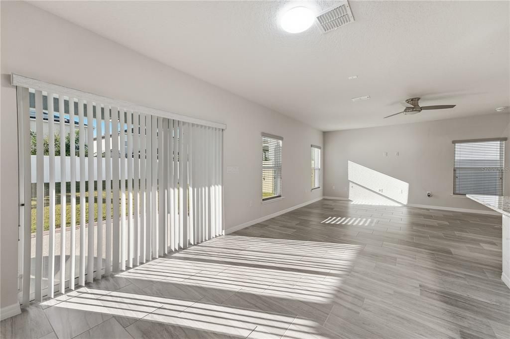 На продажу: $439,000 (3 спален, 2 ванн, 1878 Квадратных фут)