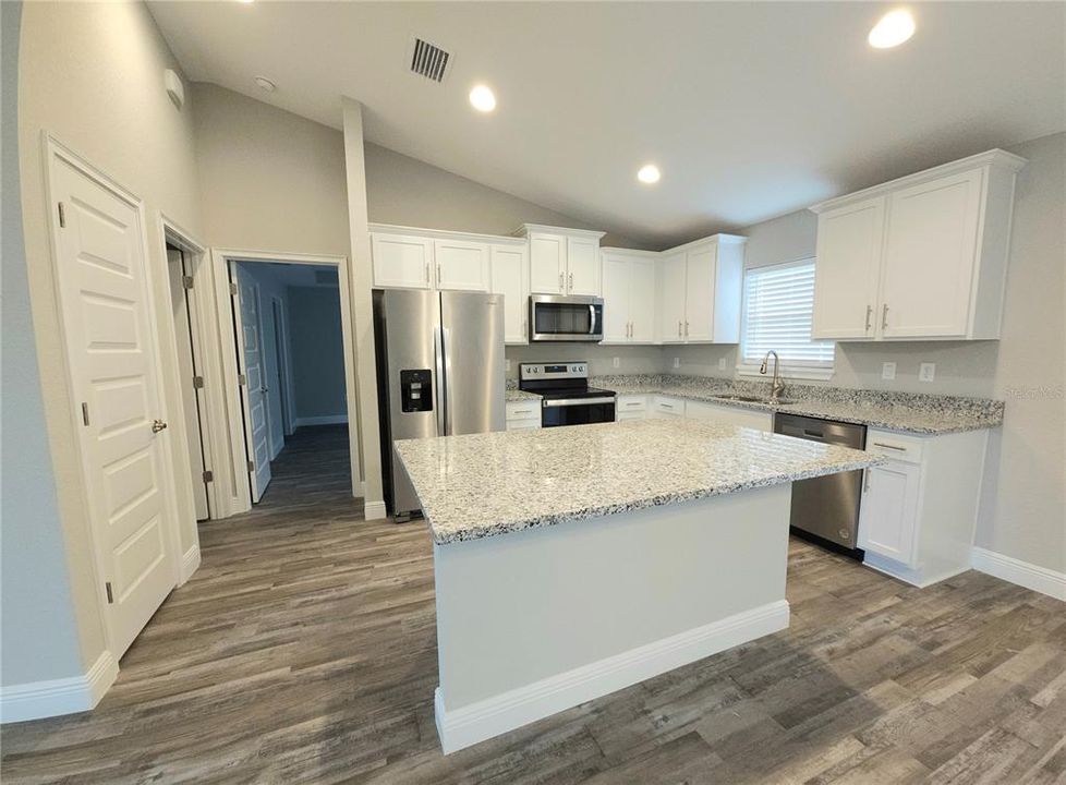 For Rent: $1,795 (3 beds, 2 baths, 1453 Square Feet)