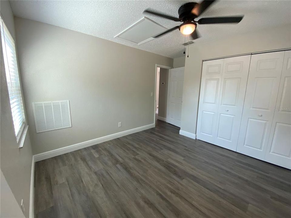 В аренду: $1,800 (2 спален, 2 ванн, 906 Квадратных фут)