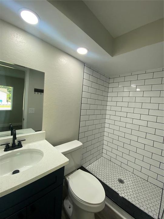 В аренду: $1,800 (2 спален, 2 ванн, 906 Квадратных фут)