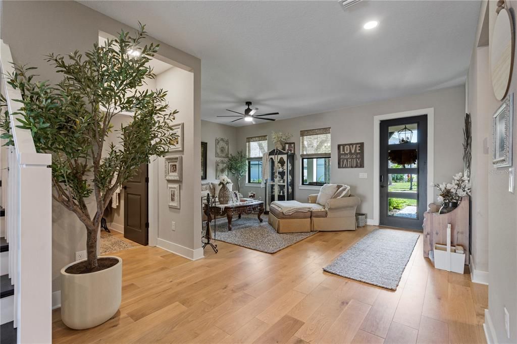 En Venta: $1,265,000 (4 camas, 3 baños, 3510 Pies cuadrados)
