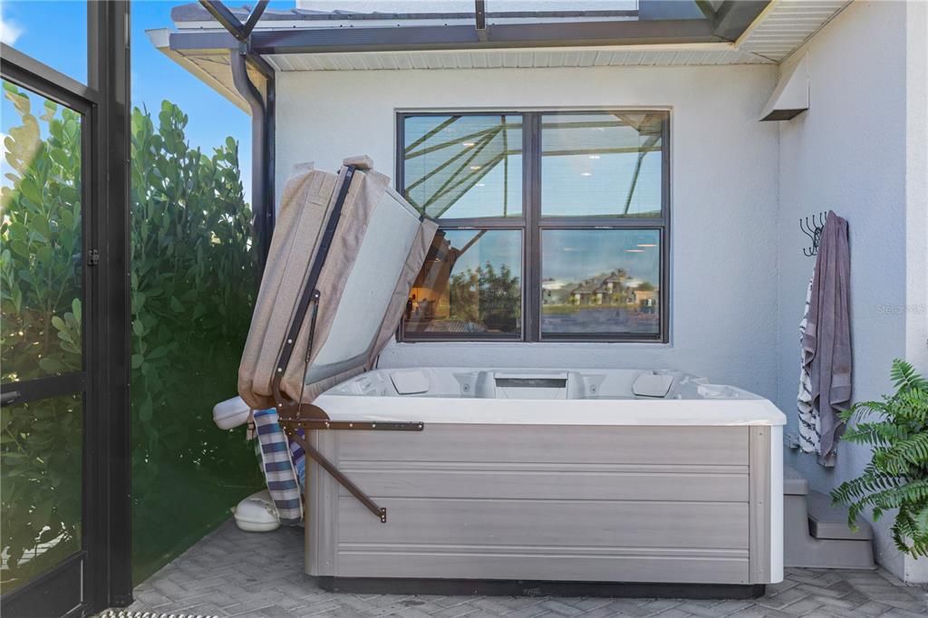 En Venta: $1,265,000 (4 camas, 3 baños, 3510 Pies cuadrados)