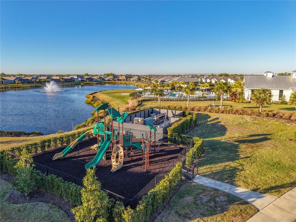 En Venta: $1,265,000 (4 camas, 3 baños, 3510 Pies cuadrados)