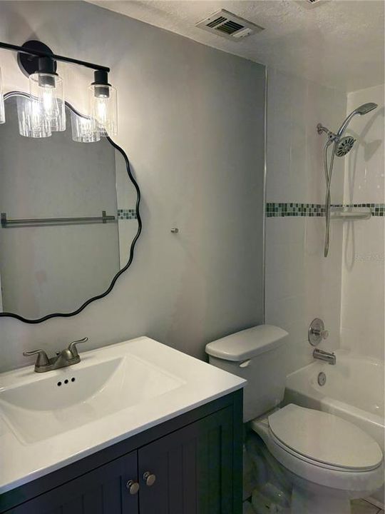 В аренду: $2,100 (2 спален, 1 ванн, 1100 Квадратных фут)