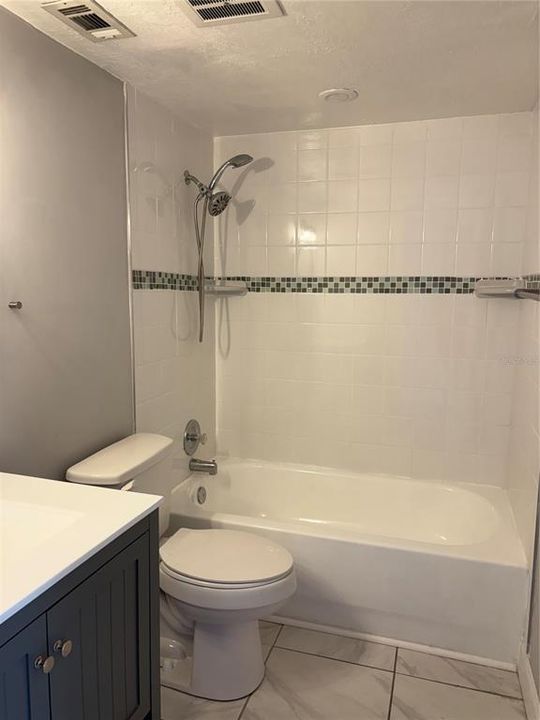 В аренду: $2,100 (2 спален, 1 ванн, 1100 Квадратных фут)